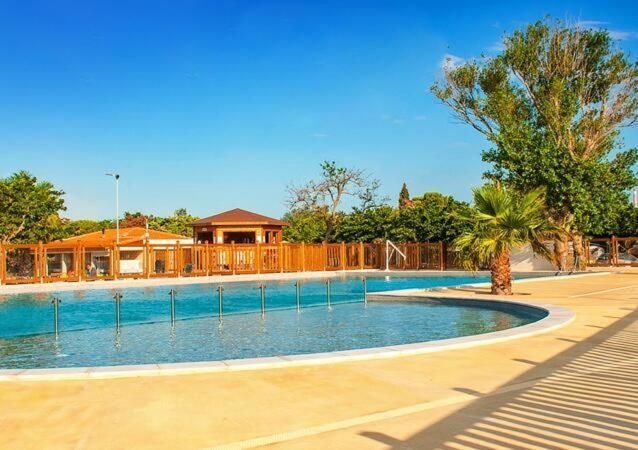 Le Soleou Hotel ปอร์-ลา-นูแวลล์ ภายนอก รูปภาพ
